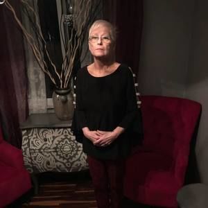 Meet your Posher, Vicky